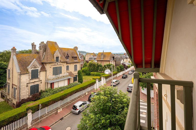Nor014 - Elegant Deauville Home with Garden