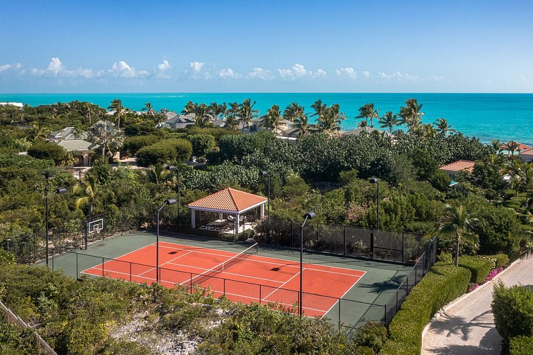 Tci012 – Oceanview villa with pool in Long Bay