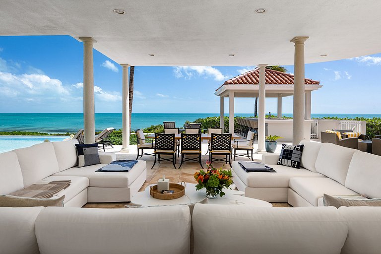 Tci012 – Oceanview villa with pool in Long Bay