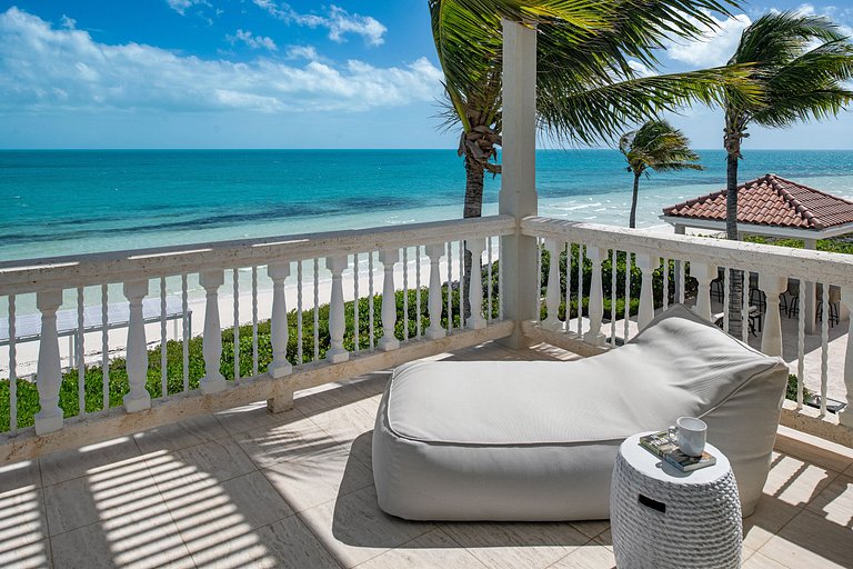 Tci012 – Villa con vista al mar y piscina en Long Bay