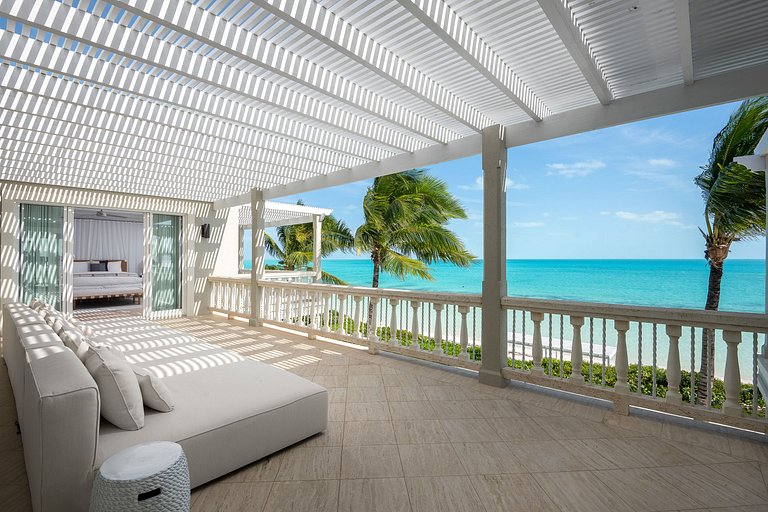 Tci012 – Oceanview villa with pool in Long Bay
