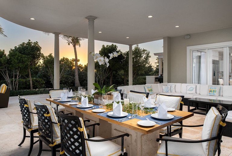 Tci012 – Oceanview villa with pool in Long Bay