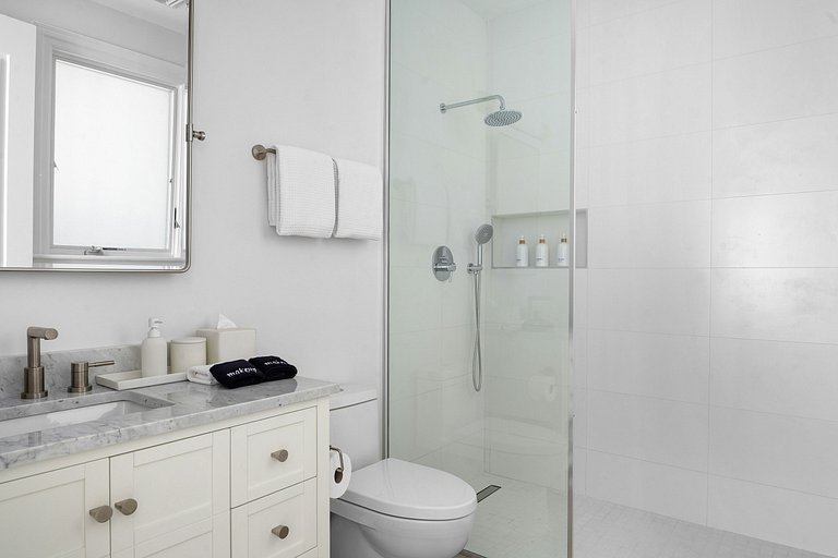 Tci012 – Oceanview villa with pool in Long Bay