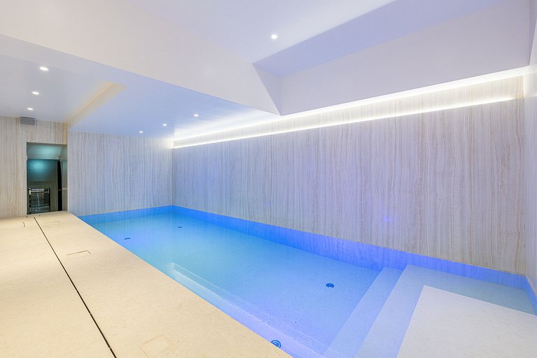 Idf007 - Mansion with pool in Neuilly sur Seine