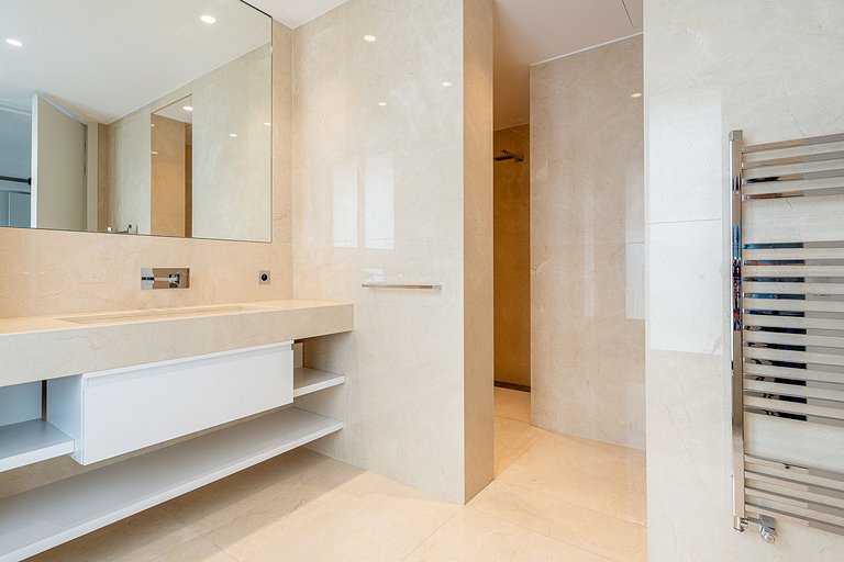 Idf007 - Mansion with pool in Neuilly sur Seine