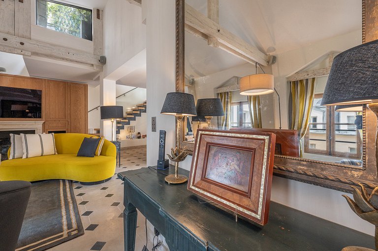 Par014 - Exceptional Penthouse in Saint-Germain