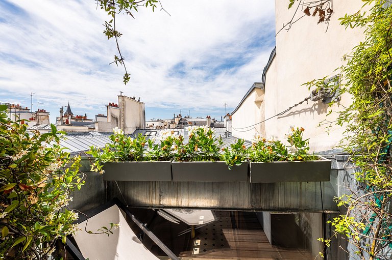 Par014 - Exceptional Penthouse in Saint-Germain