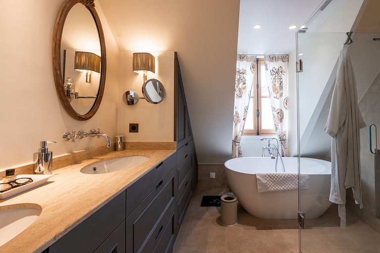 Par014 - Exceptional Penthouse in Saint-Germain