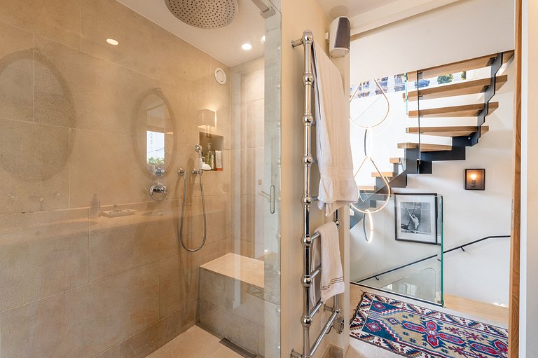 Par014 - Exceptional Penthouse in Saint-Germain
