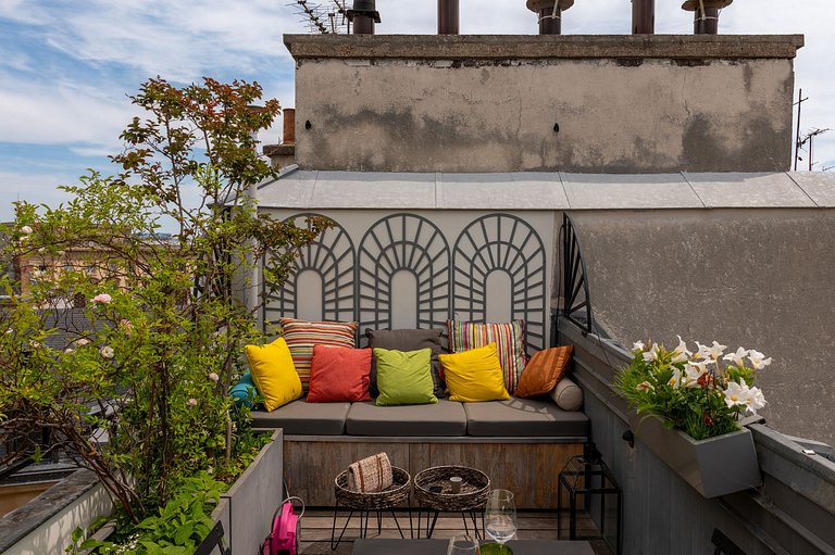 Par014 - Exceptional Penthouse in Saint-Germain