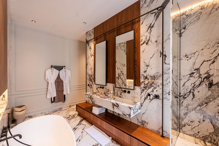 Par040 - Appartement Haussmannien à louer à Paris
