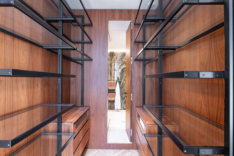 Par040 - Appartement Haussmannien à louer à Paris