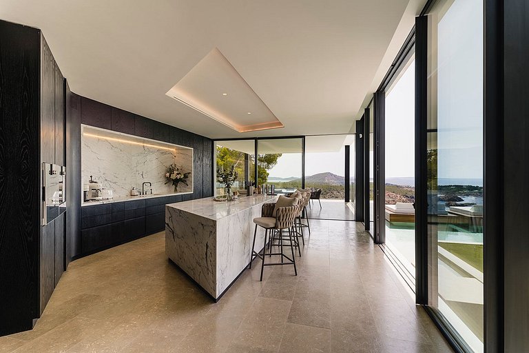 Ibi011 - Exquisite Luxury Villa in Ibiza