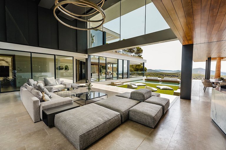 Ibi011 - Exquisite Luxury Villa in Ibiza