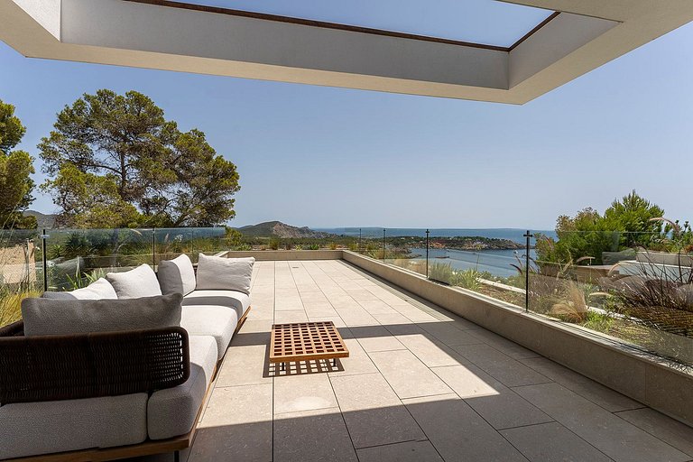 Ibi011 - Exquisite Luxury Villa in Ibiza