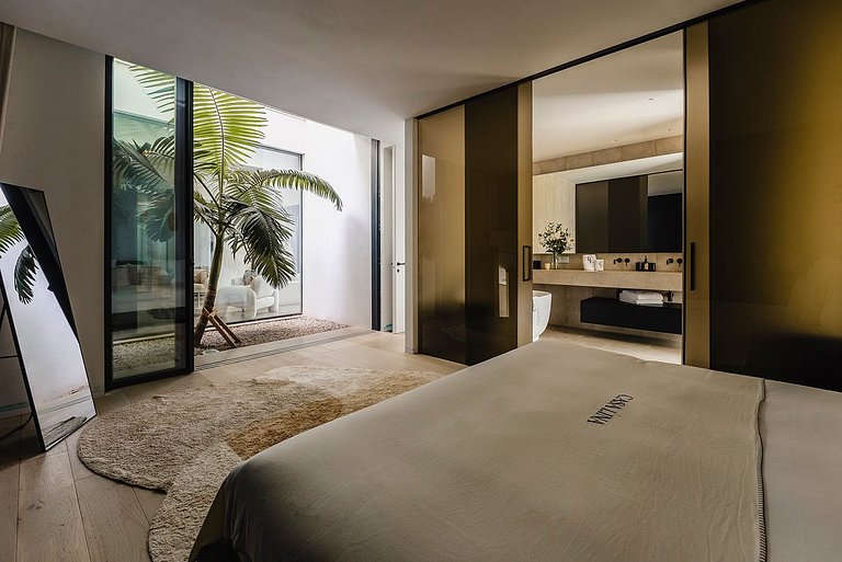 Ibi011 - Exquisite Luxury Villa in Ibiza