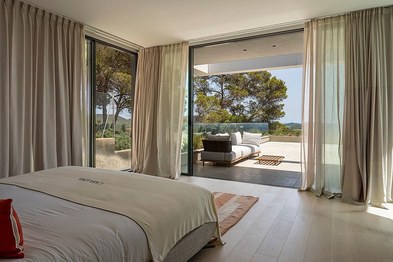 Ibi011 - Exquisite Luxury Villa in Ibiza