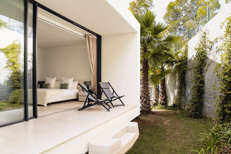 Ibi011 - Exquisite Luxury Villa in Ibiza