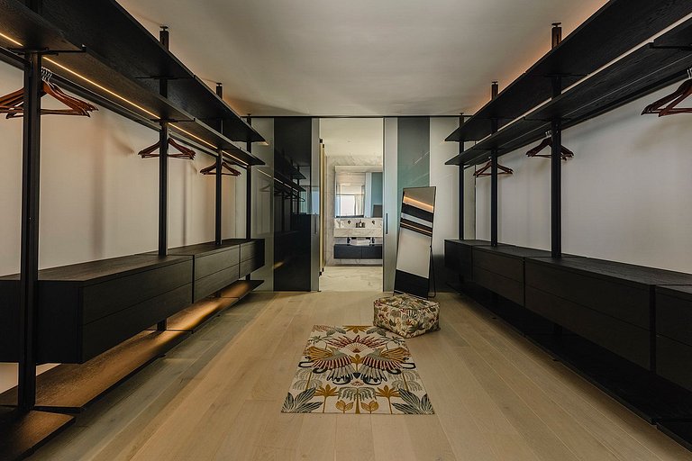Ibi011 - Exquisite Luxury Villa in Ibiza