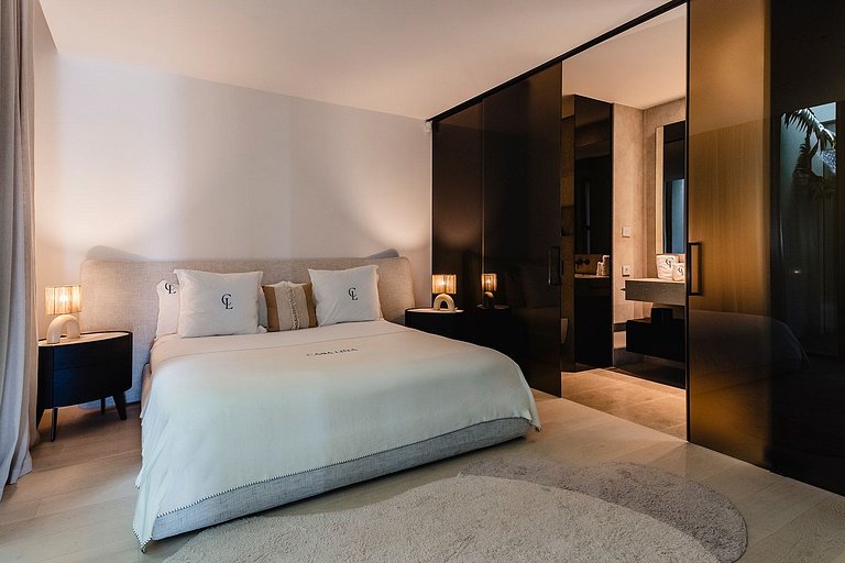 Ibi011 - Exquisite Luxury Villa in Ibiza