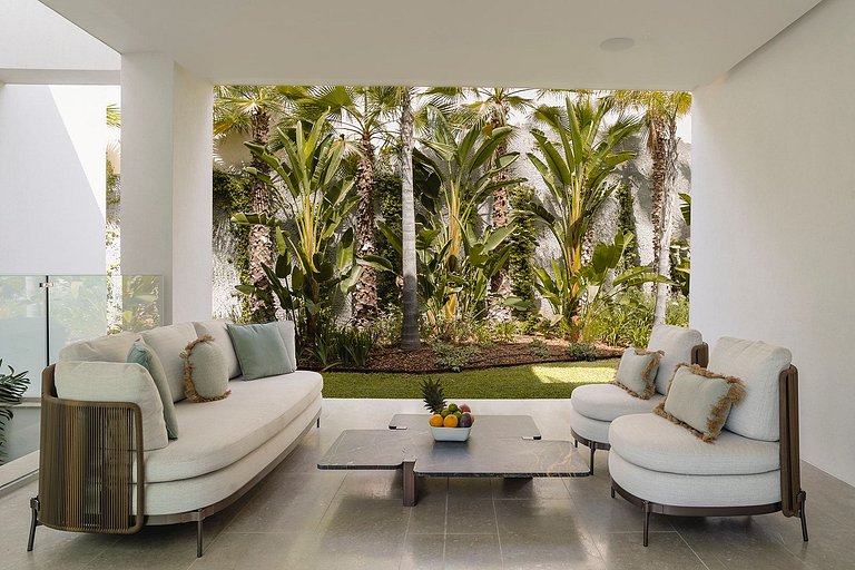Ibi011 - Exquisite Luxury Villa in Ibiza