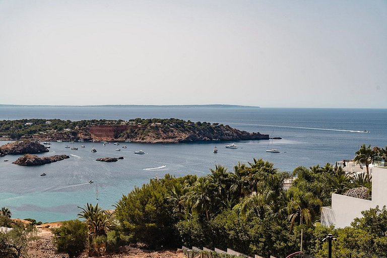 Ibi011 - Exquisite Luxury Villa in Ibiza