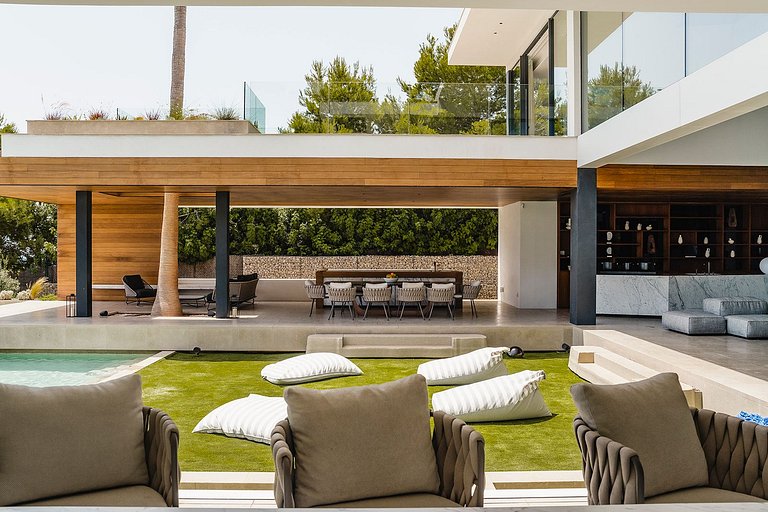 Ibi011 - Exquisite Luxury Villa in Ibiza