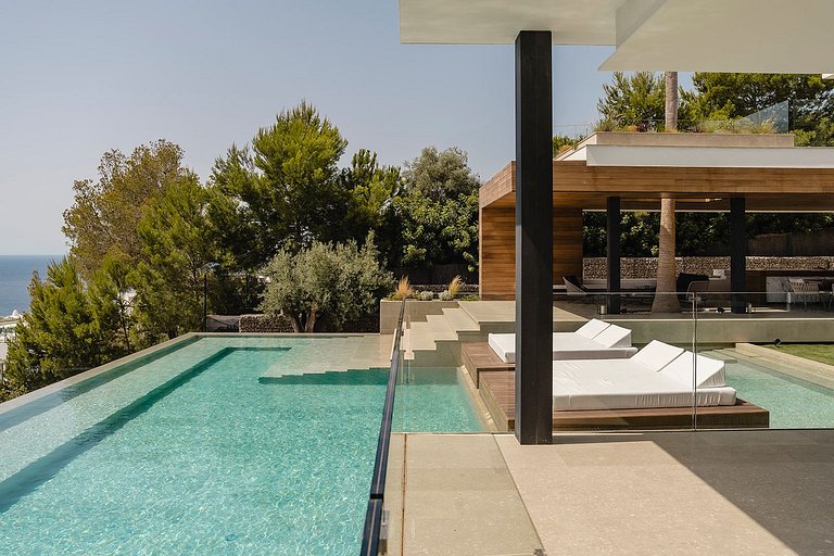Ibi011 - Exquisite Luxury Villa in Ibiza