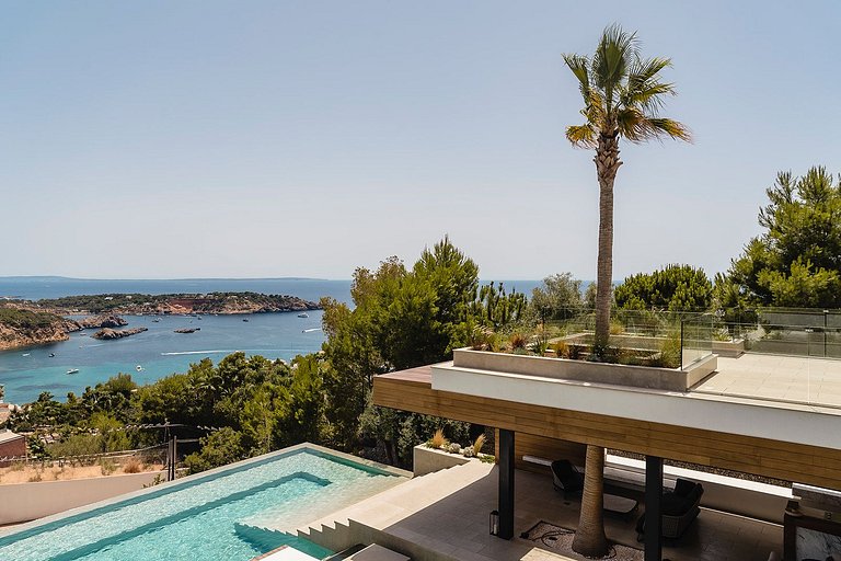 Ibi011 - Exquisite Luxury Villa in Ibiza