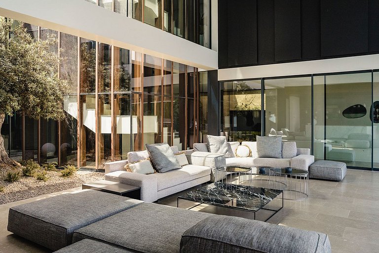 Ibi011 - Exquisite Luxury Villa in Ibiza