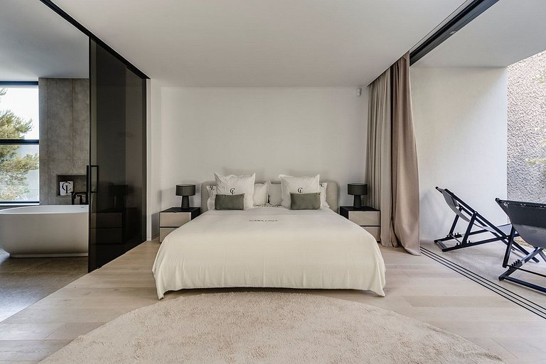 Ibi011 - Exquisite Luxury Villa in Ibiza