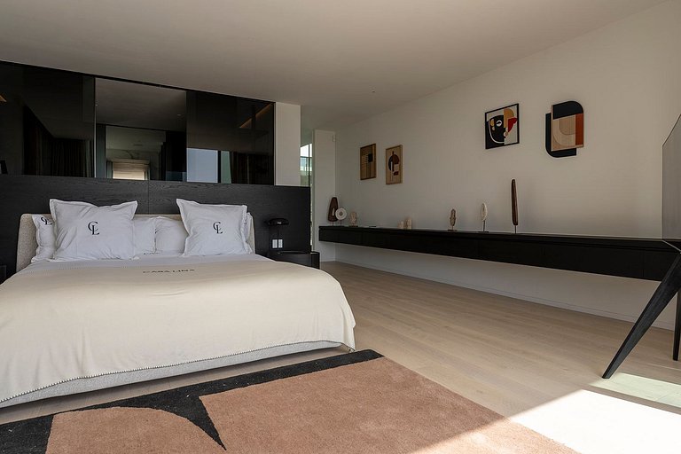 Ibi011 - Exquisite Luxury Villa in Ibiza