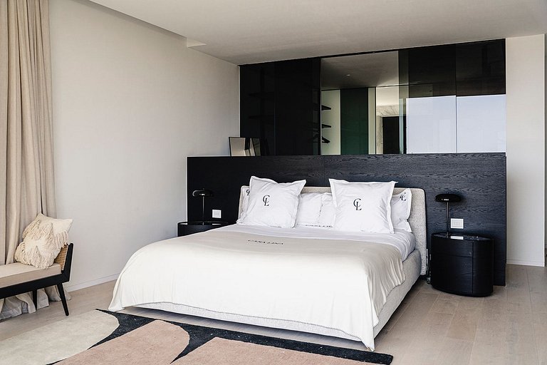 Ibi011 - Exquisite Luxury Villa in Ibiza