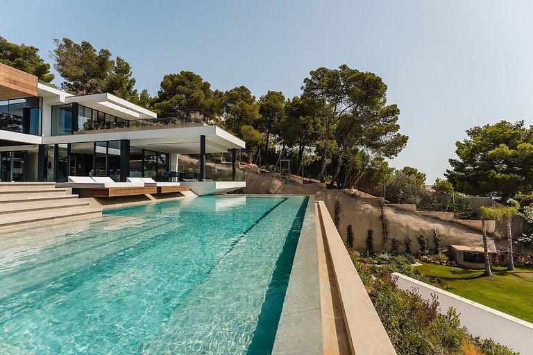 Ibi011 - Exquisite Luxury Villa in Ibiza