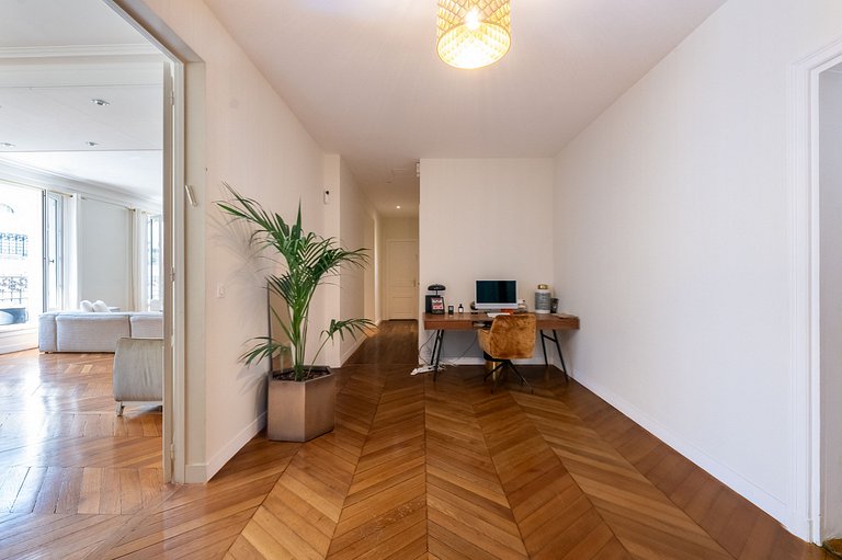 Par089 - Elegância parisiense de 240m2