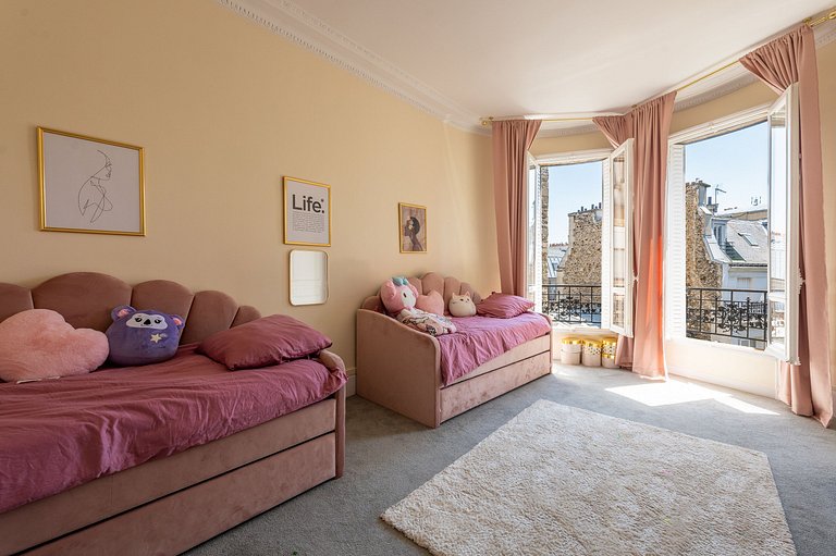 Par089 - Elegância parisiense de 240m2