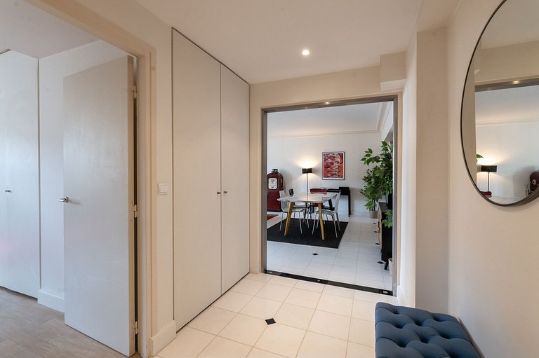 Par162 - Pied-à-terre dans le Triangle d’Or
