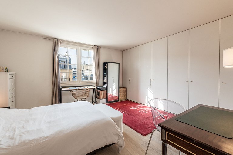 Par162 - Pied-à-terre en el Triángulo de Oro