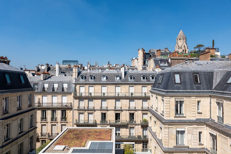 Par047 - Luxueux duplex sur l'Avenue George V