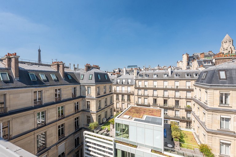 Par047 - Luxueux duplex sur l'Avenue George V