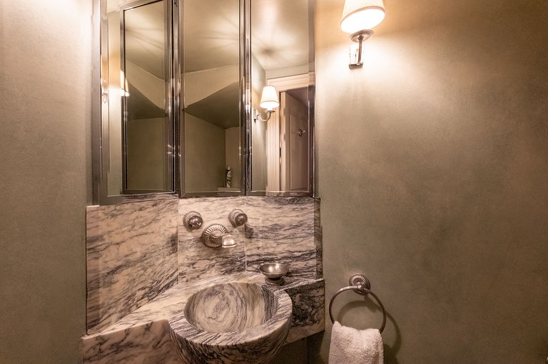 Par169 - Appartement luxueux Place des Vosges