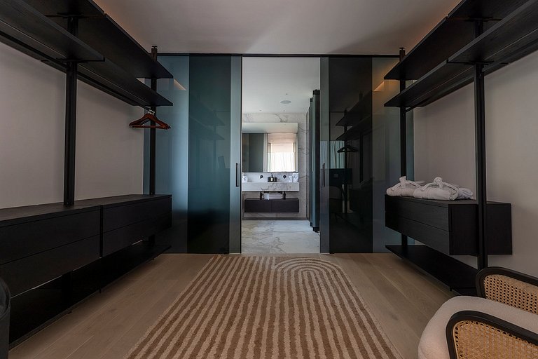 Ibi011 - Exquisite Luxury Villa in Ibiza
