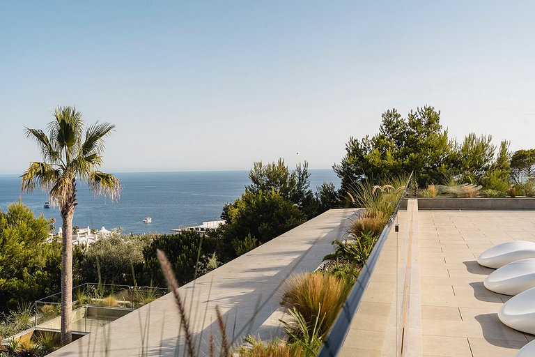 Ibi011 - Exquisite Luxury Villa in Ibiza