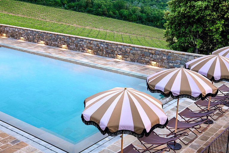Tus019 - Timeless Elegance in the Heart of Chianti