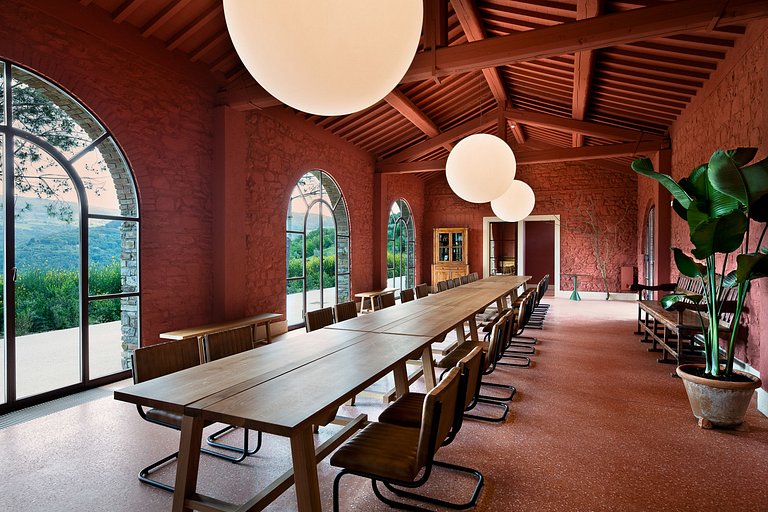 Tus019 - Timeless Elegance in the Heart of Chianti