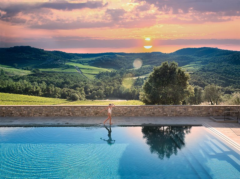 Tus019 - Timeless Elegance in the Heart of Chianti