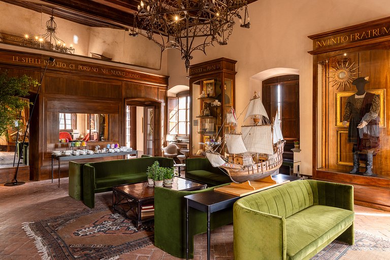 Tus019 - Timeless Elegance in the Heart of Chianti