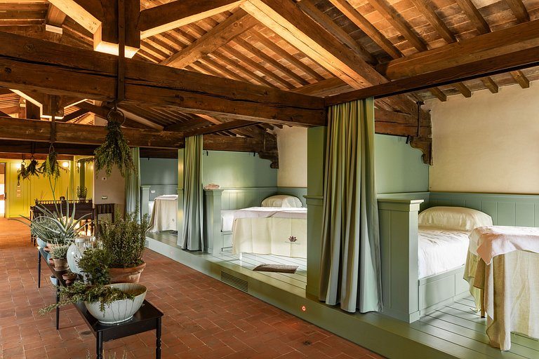 Tus019 - Timeless Elegance in the Heart of Chianti