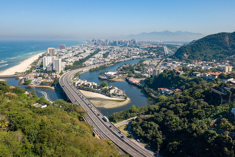 Rio591 - Villa en Joá con 5 suites y vista para Barra