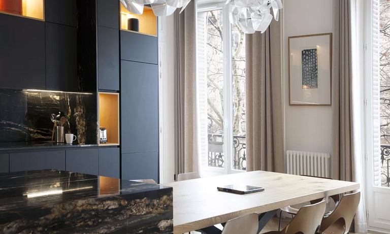 Par200 - Chic 3 bedroom apartment, Paris 8th